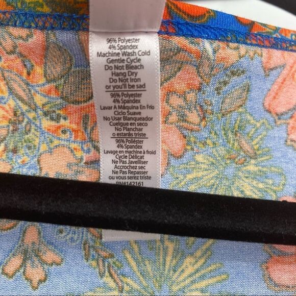 NWT LuLaRoe Women’s Lynnae Long Sleeve Top Size M - Picture 6 of 7